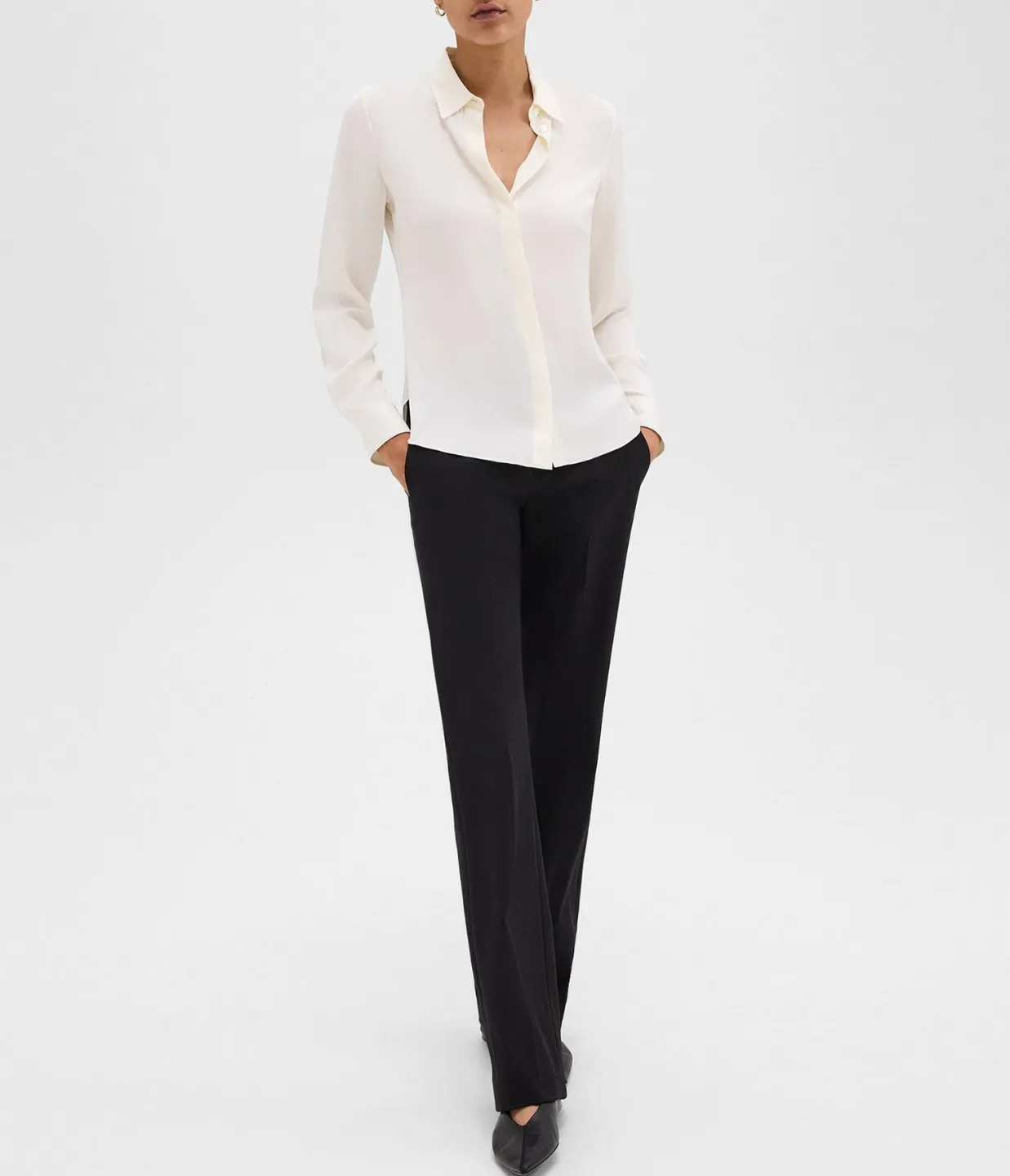 Classic Fitted Shirt in Ivory