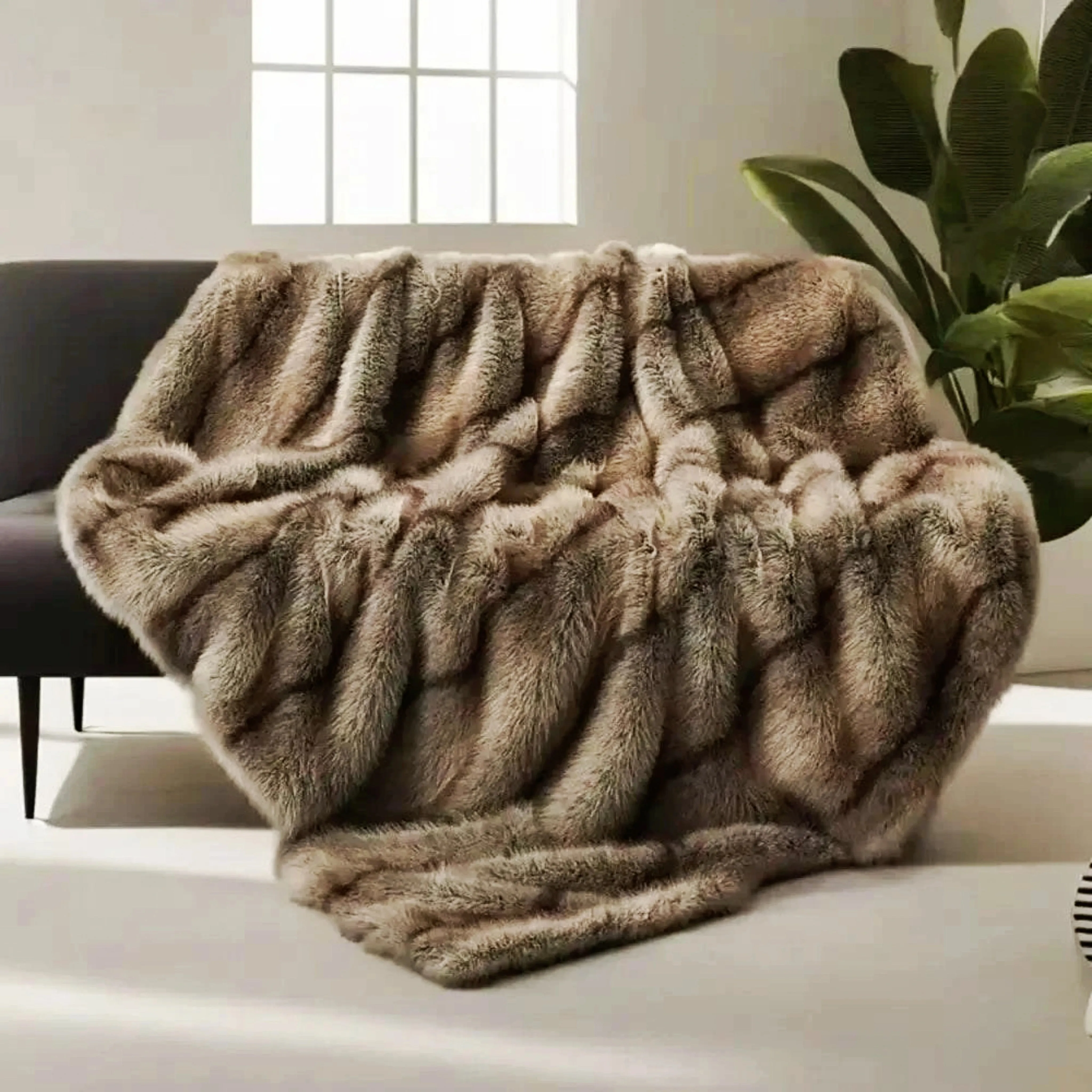Faux Fur Blanket - Elegant Plaid Design for Beds & Sofas